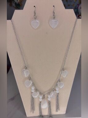 Silver-Tone clear Hearts quartz Pendant Necklace and Earring Set
